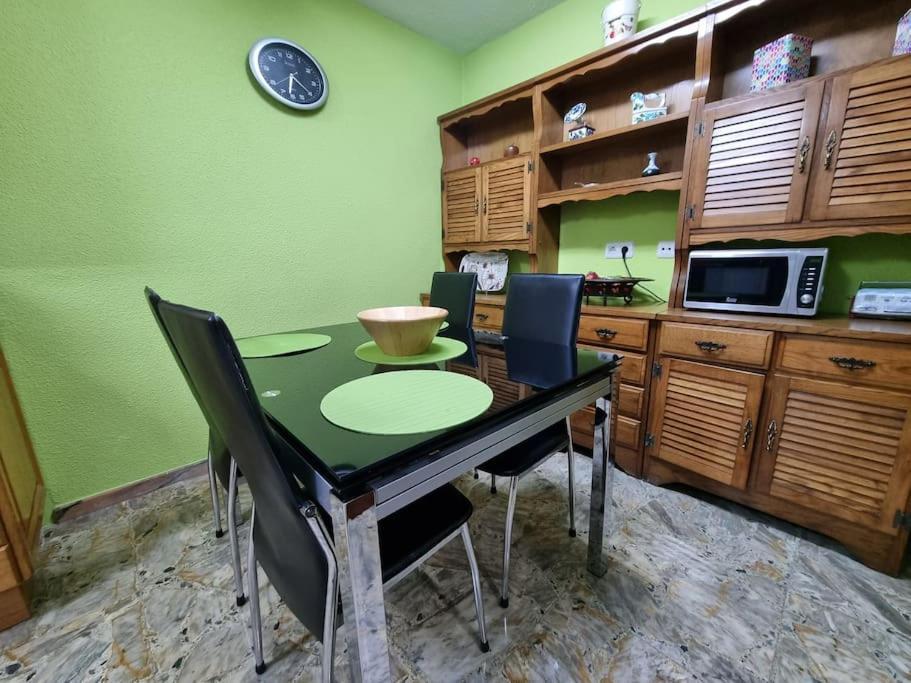 126B Apto Playa - 3 Habitaciones Gijón Kültér fotó